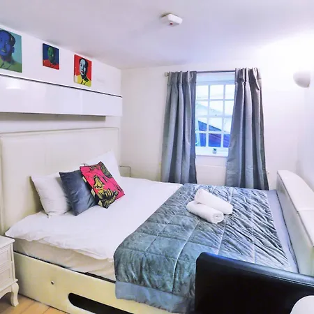 Piccadilly Circus Collections Apartment London Exterior photo